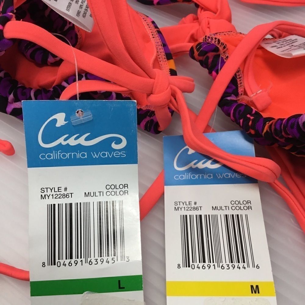 California Waves Animal Print Bikini Top (D7) - Picture 6 of 6